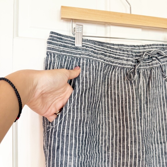 LL Bean Women's Premium Washable Linen Pull-On Pants, Stripe 12 - Picture 5 of 12